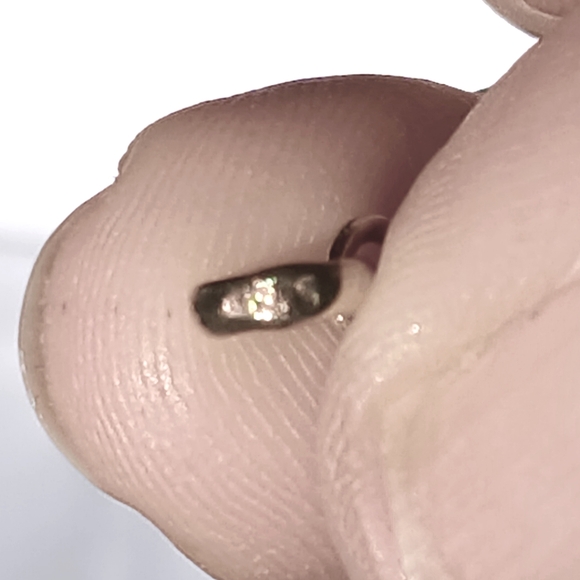 ✨ Clear Quartz Triangle Crystal Pendant | Sacred Geometry Gold Setting - Picture 2 of 8